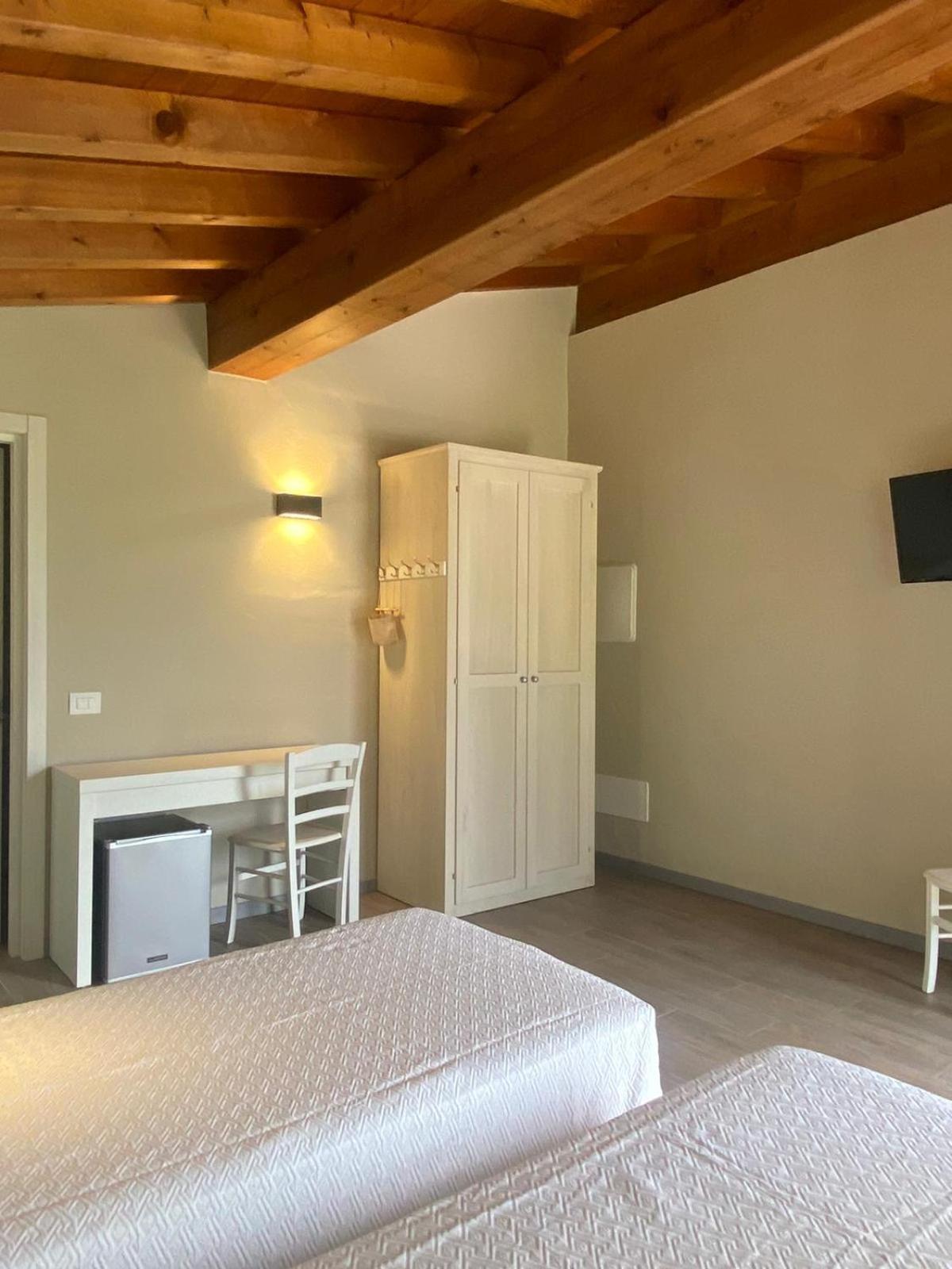 Agriturismo Cascina Carai Marone Exterior photo